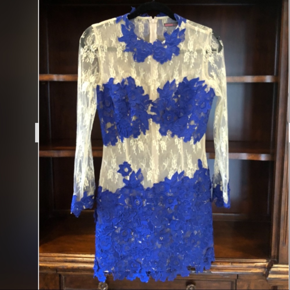 Issue: dress
